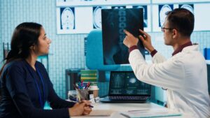Spine Specialist in East Delhi